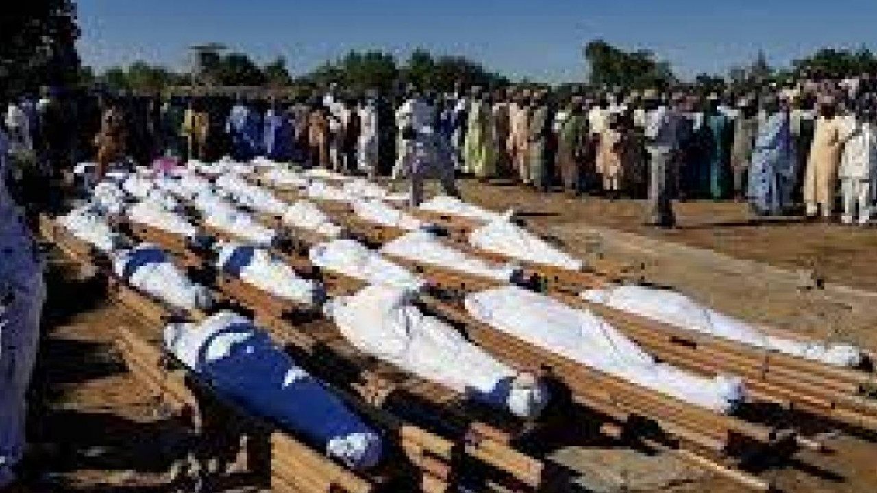 Belasan warga tewas dibantai saat sholat Jumat