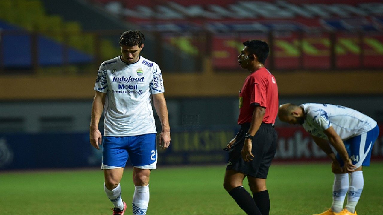 Bek tengah Persib, Nick Kuipers