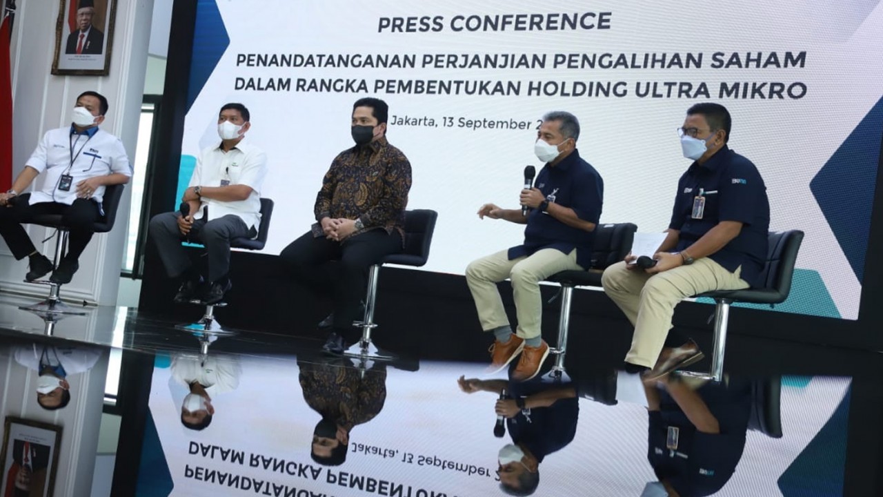 Press Conference saat pembentukan Holding Ultra Mikro.