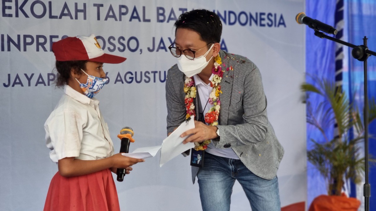 BRI Peduli Renovasi Sekolah Di Tapal Batas Jayapura