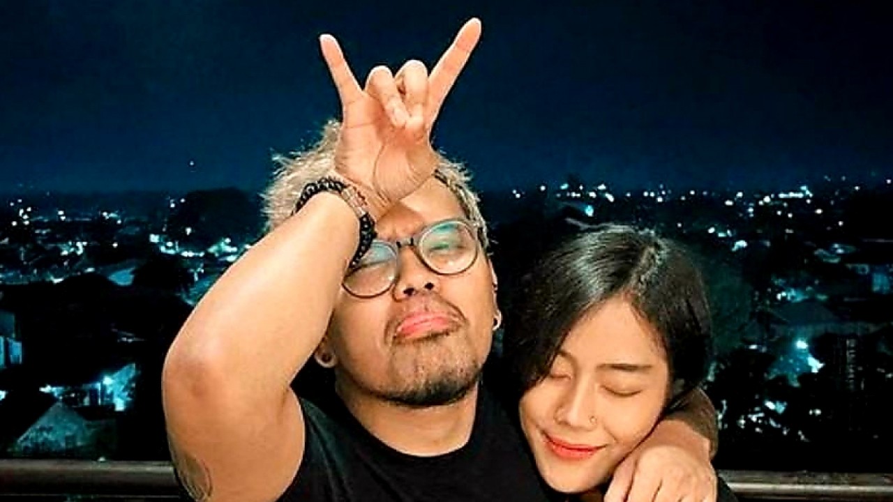 Coki Pardede dan Firsabila (net)