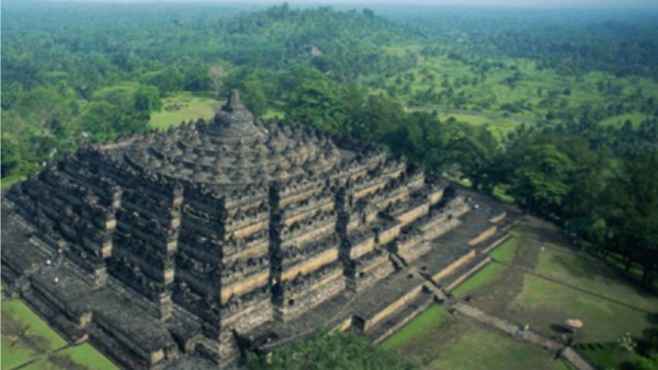 Lestari Moerdijat-1631758512