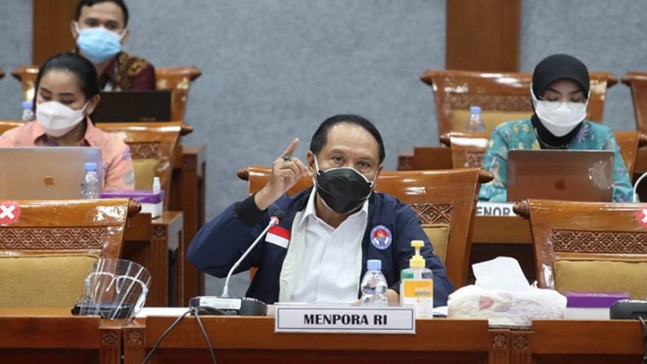 Menpora Amali dan jajarannya