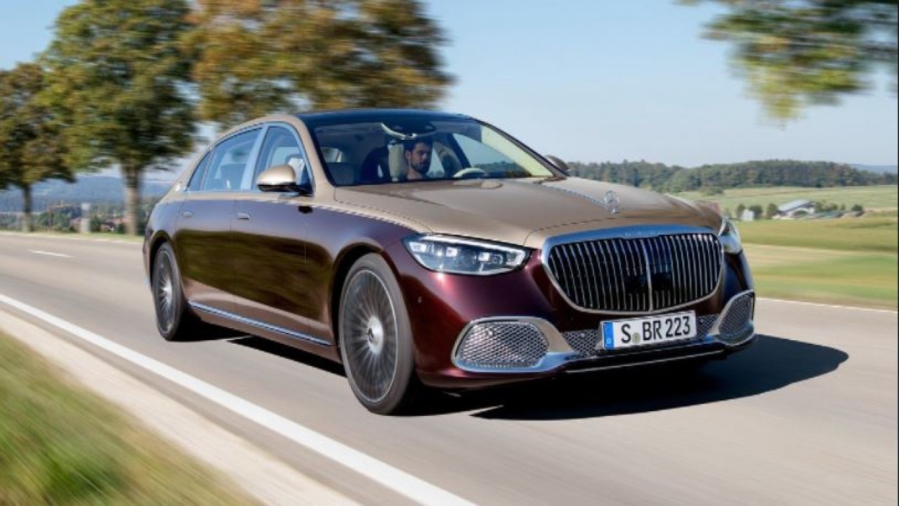 Mobil impor mewah Mercedes-Benz Maybach S-Class 2021. (Net)