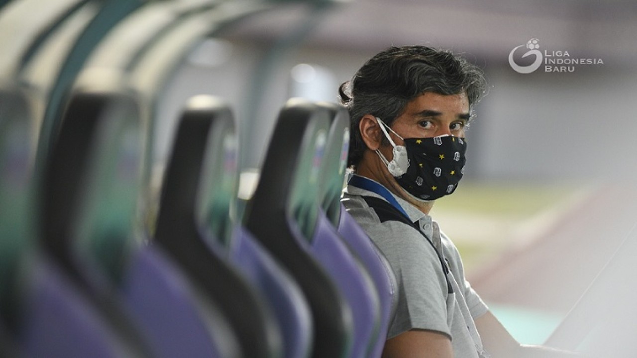 Pelatih Bali United, Stefano Cugurra