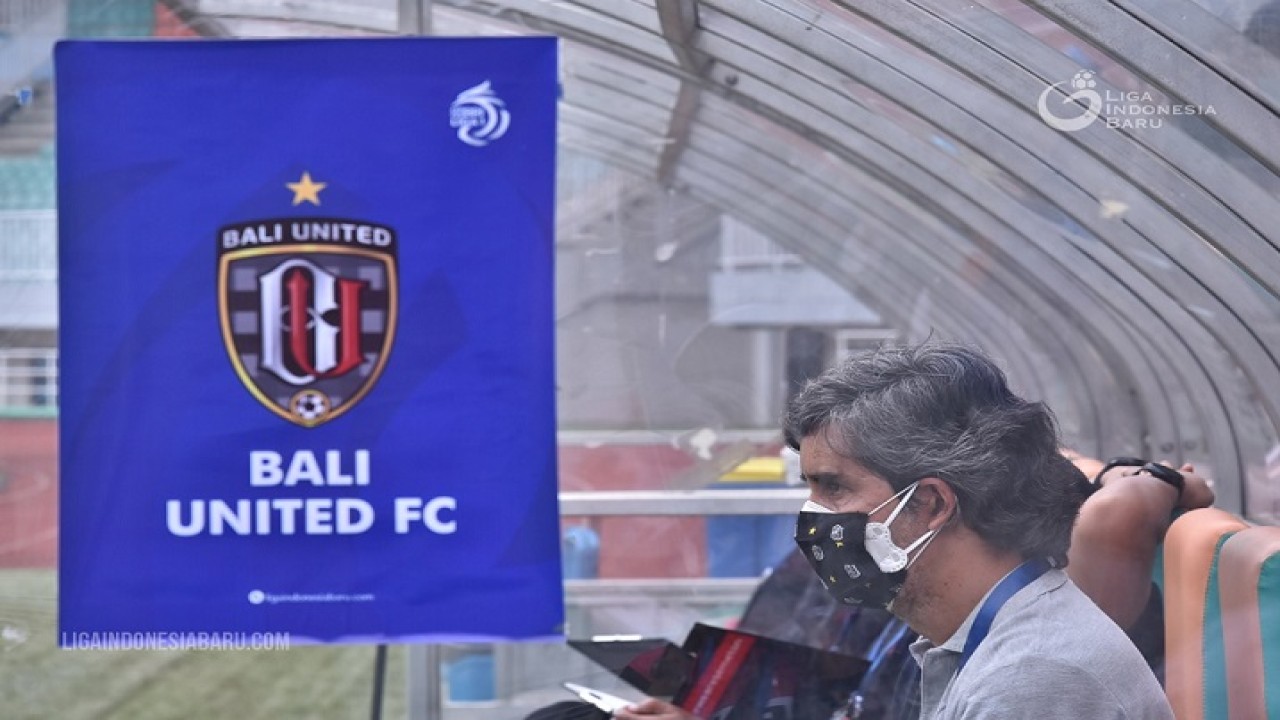 Pelatih Bali United, Stefano Cugurra