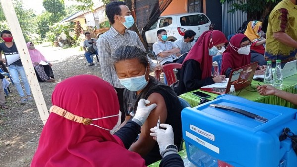Program vaksinasi di Kota Makassar-1632920617