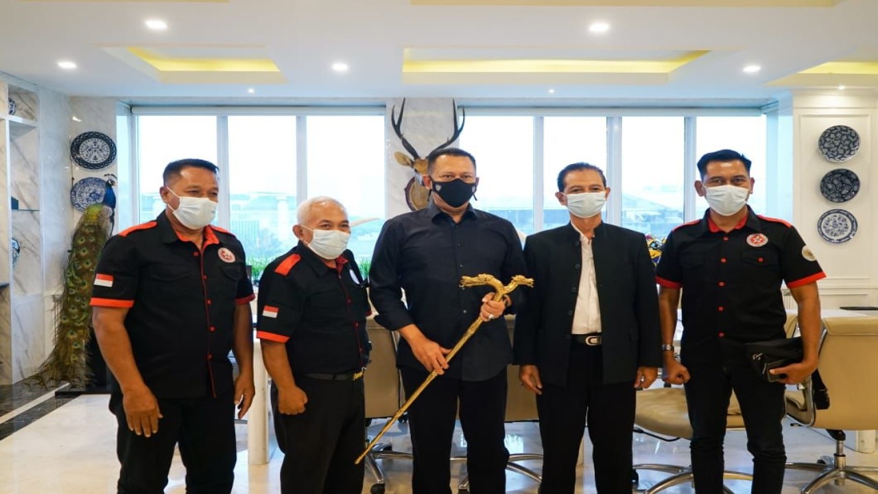 Bamsoet bersama pengurus DPP Gerakan Pemuda Marhaen