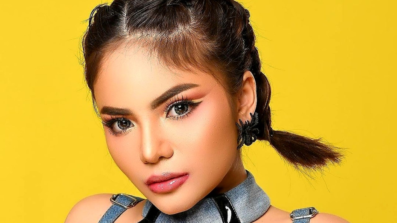 Dinar Candy (Instagram)