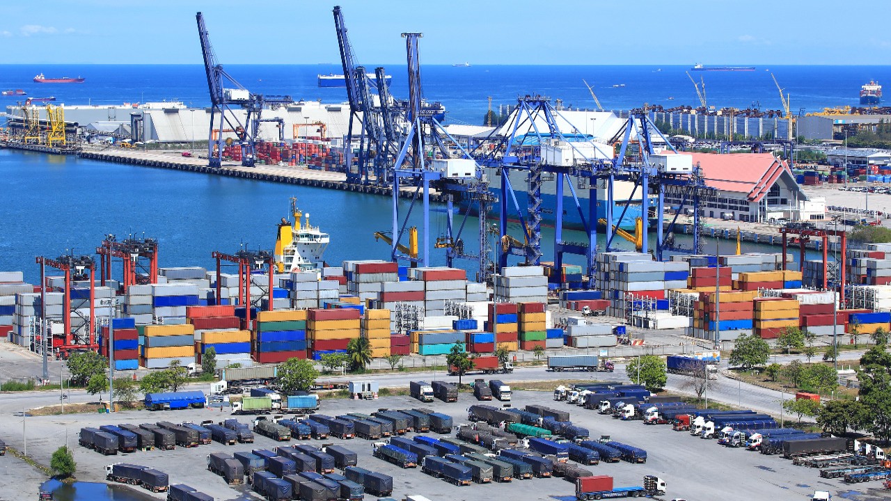 Ilustrasi pelabuhan kontainer/ist