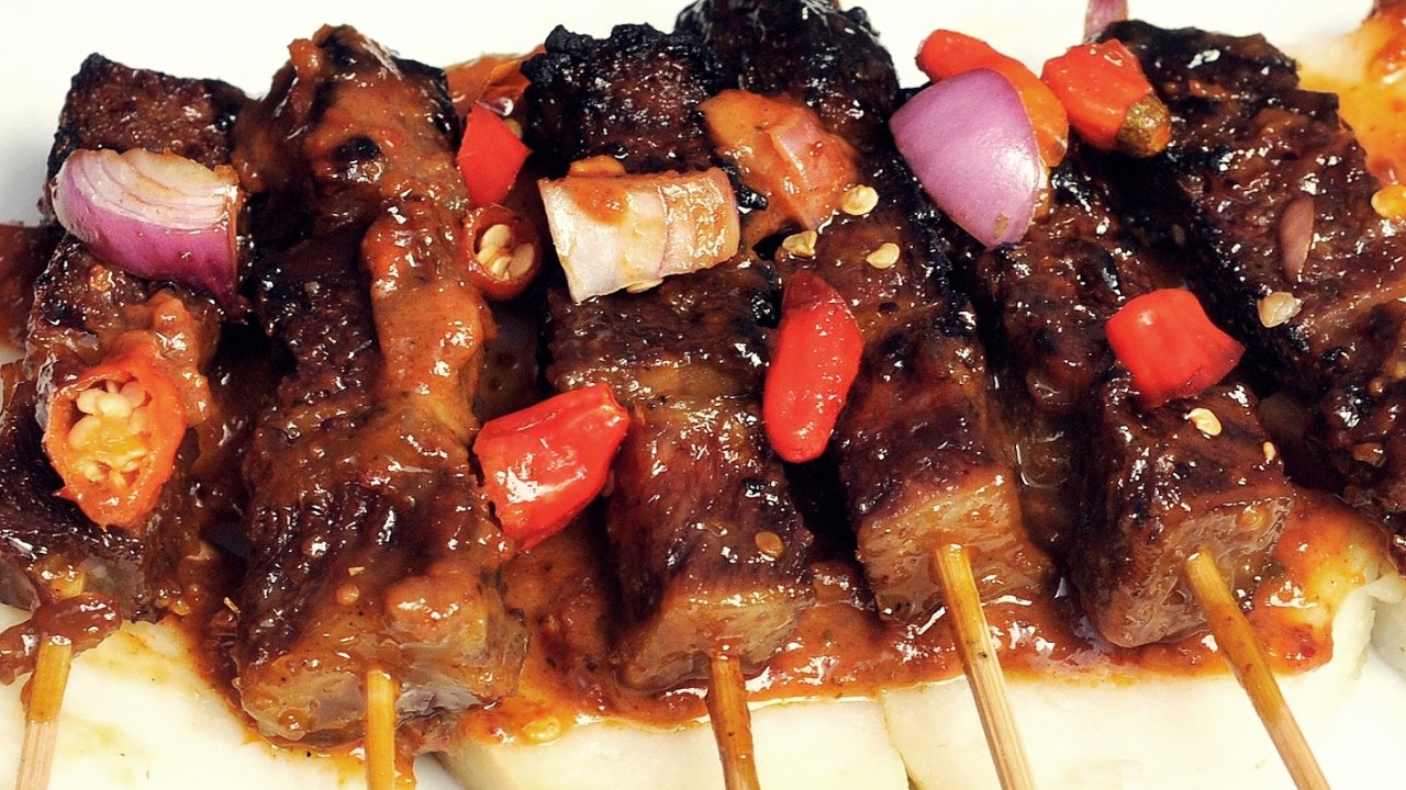 Ilustrasi Sate (travellink-indonesia.com)