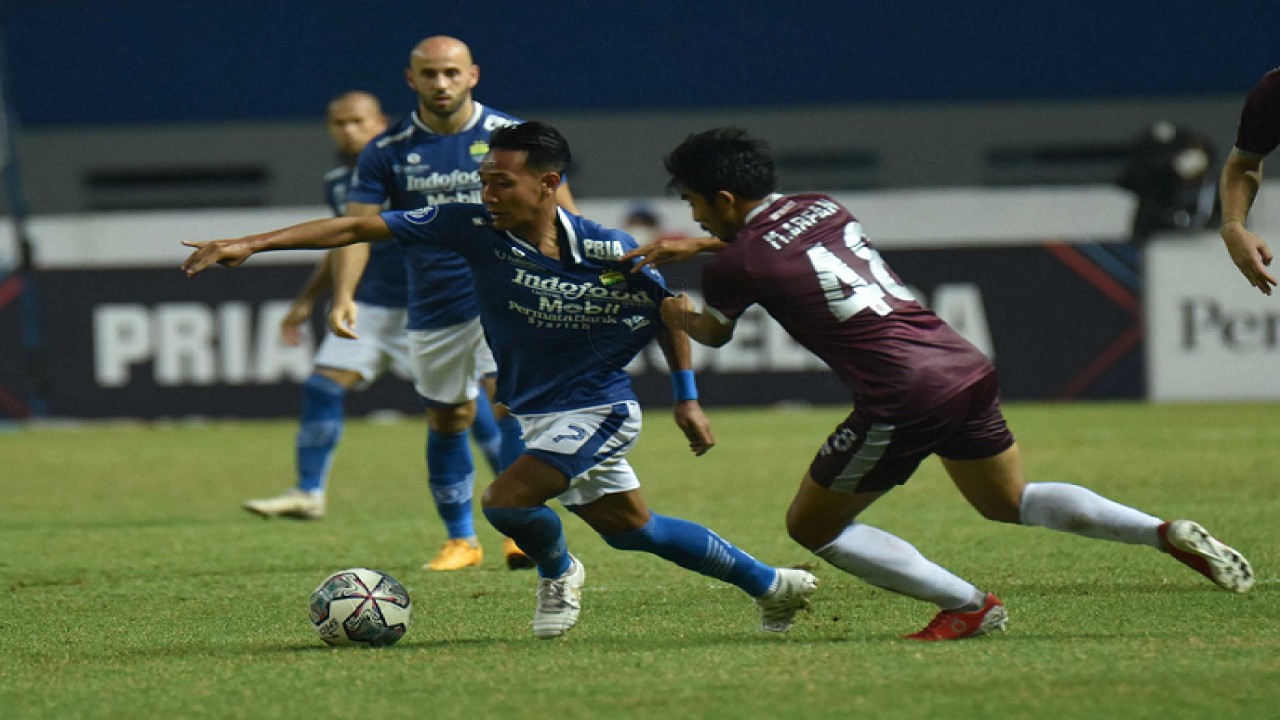Laga Persib vs PSM Makassar