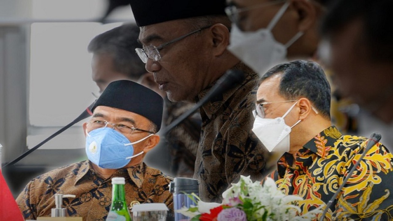 Menko PMK Muhadjir bersama Menhub Budi Karya Sumadi