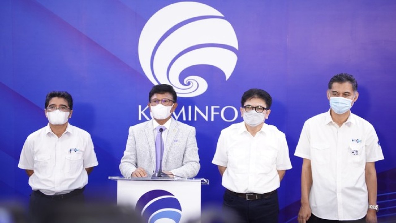 Menkominfo Johhny G Plate (kedua dari kiri)/ist