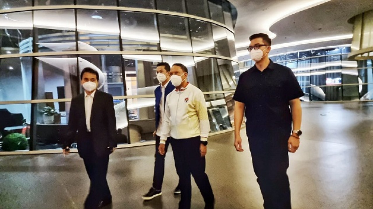 Menpora Zainudin Amali bersama Wakil LADI, Rheza Maulana