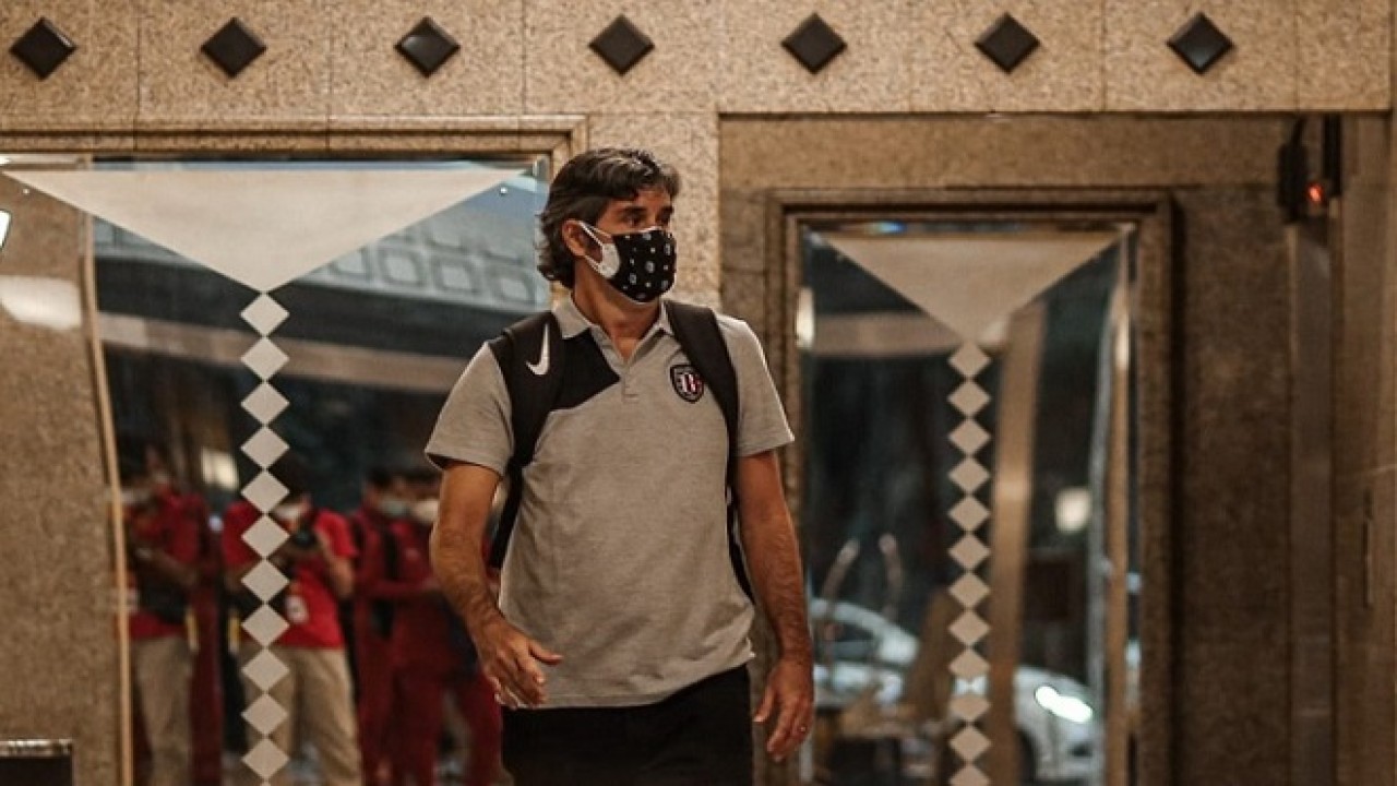 Pelatih kepala Bali United, Stefano Cugurra