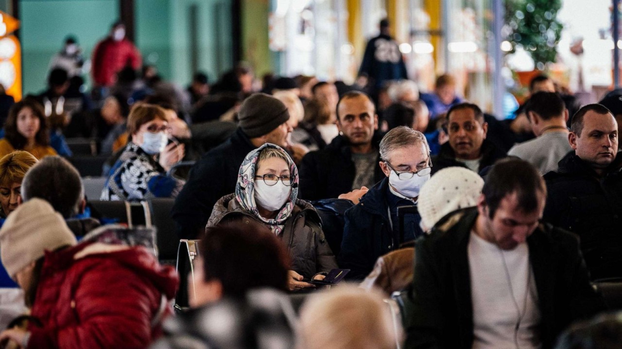 Pelonggaran mobilitas masyarakat telah memicu lonjakan kasus covid-19 di Eropa/ist