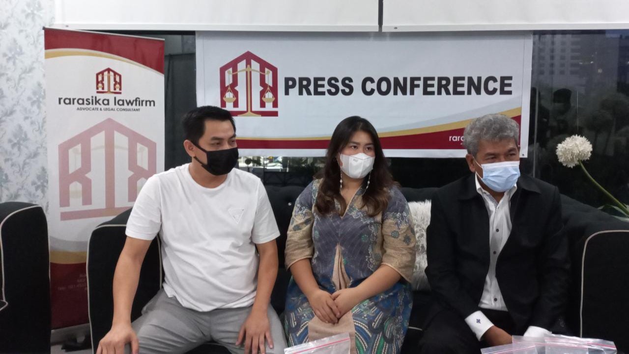 Produsen skincare yang melapor ke Polda Metro Jaya.