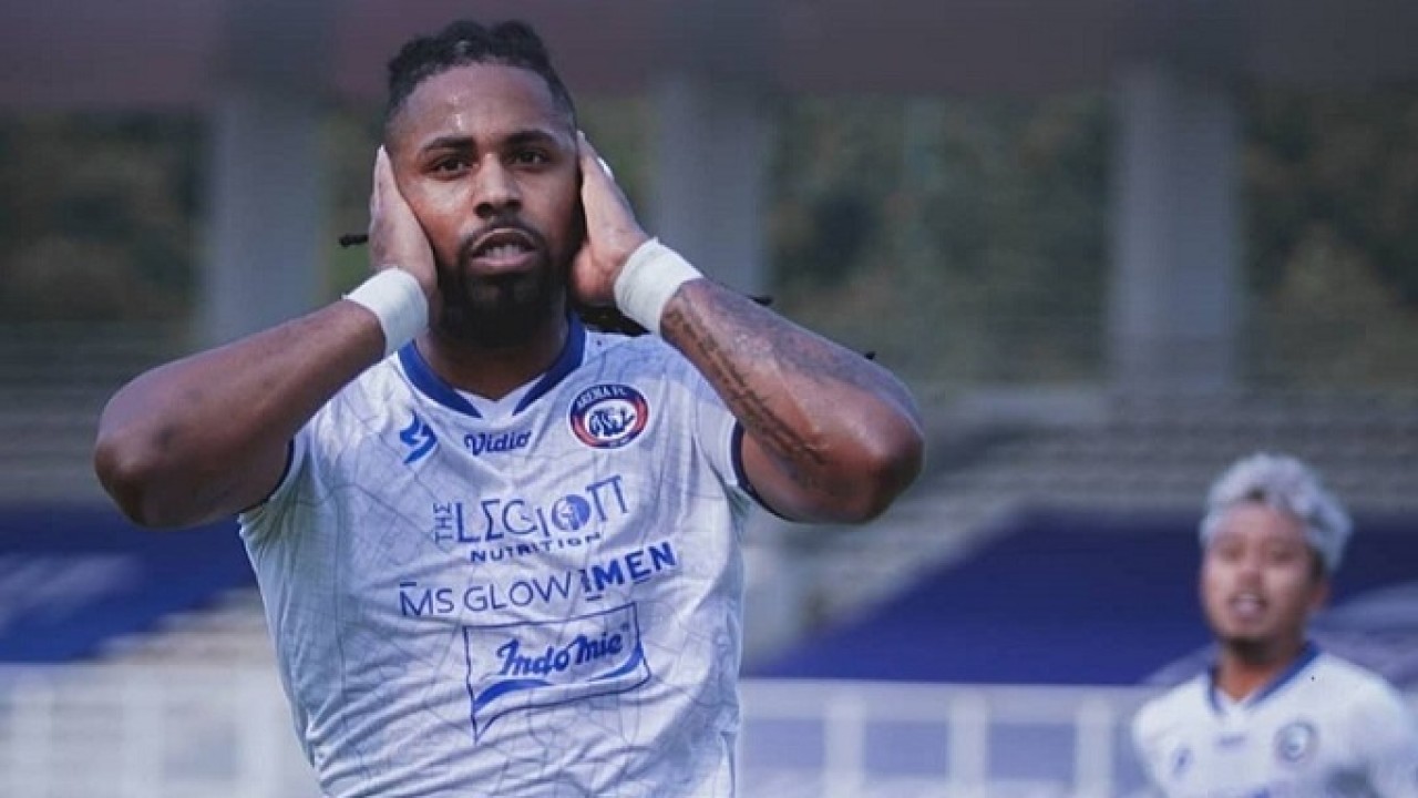 Selebrasi Carlos Fortes