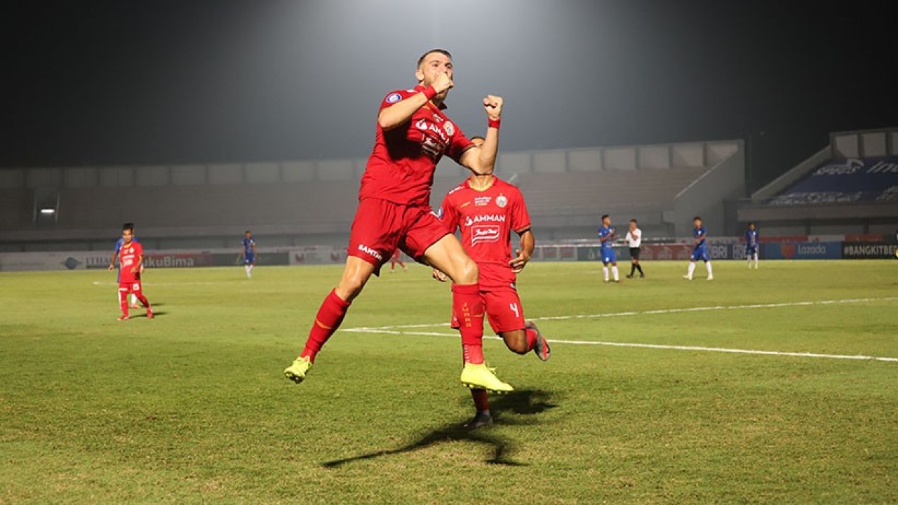 Selebrasi gol Marko Simic