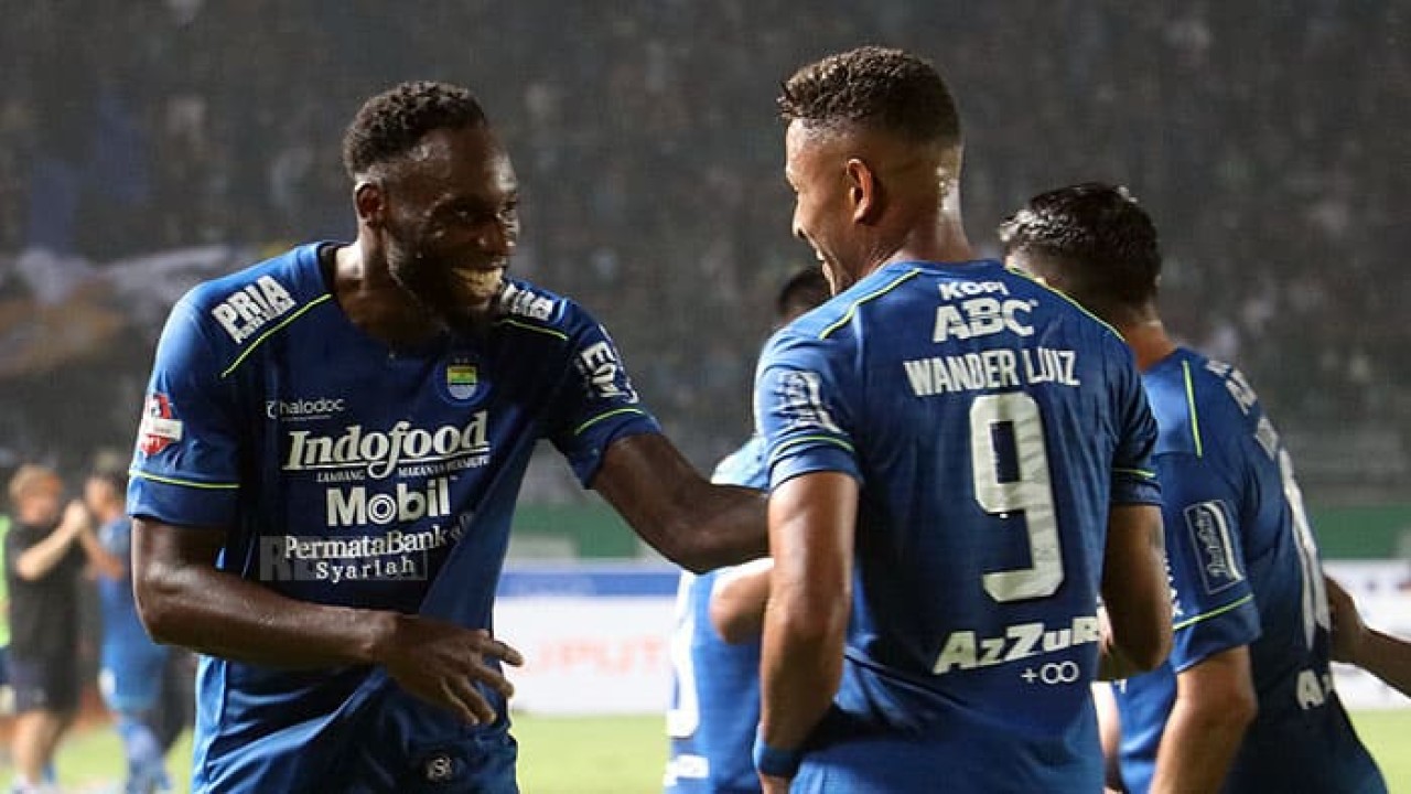 Selebrasi gol skuad Persib Bandung / Foto: Republikbobotoh