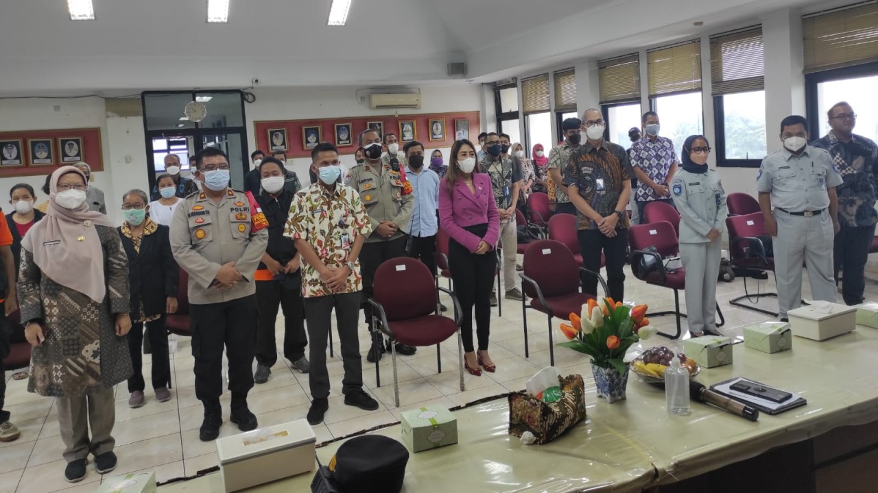 Kegiatan sosialisasi Sondang Tampubolon dan IFG.