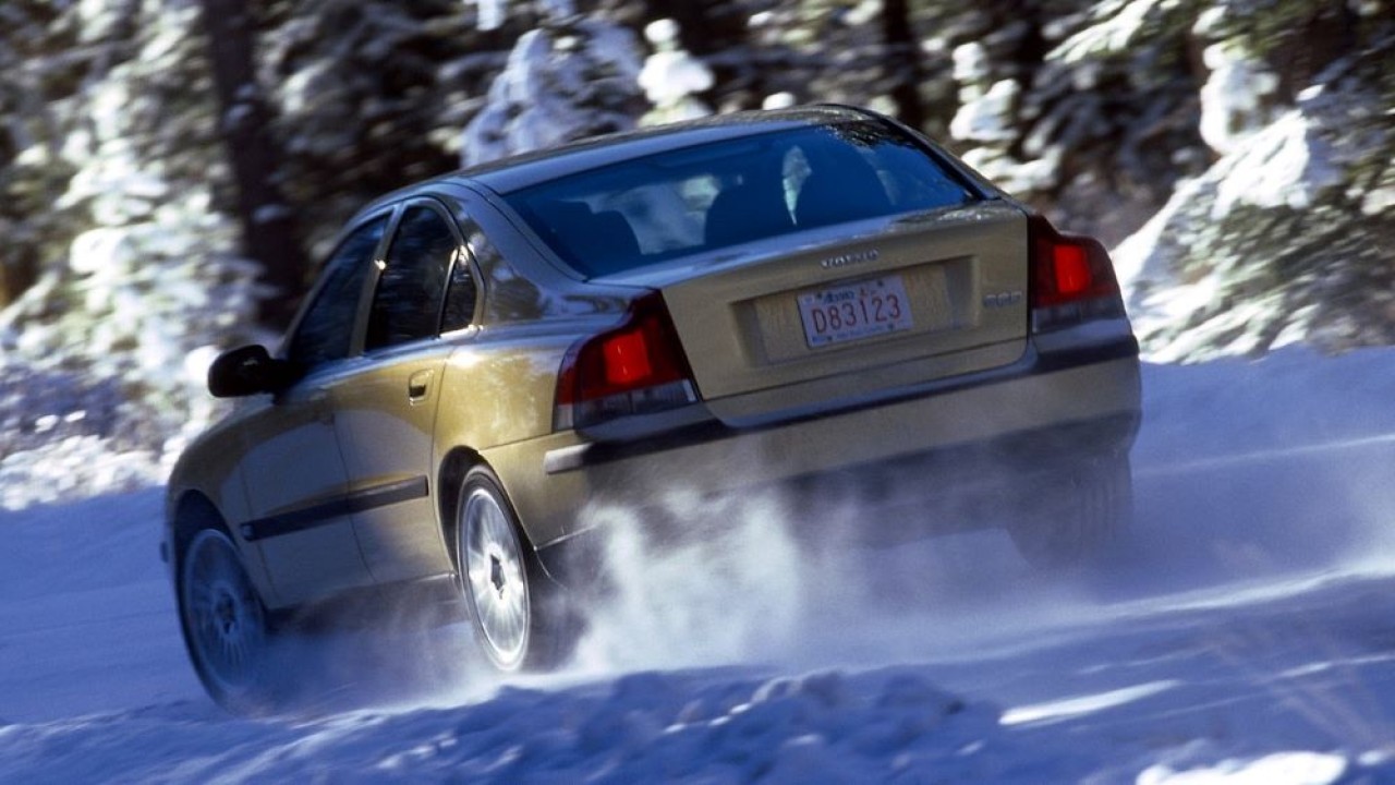 Volvo S60 2001. (Carscoops)