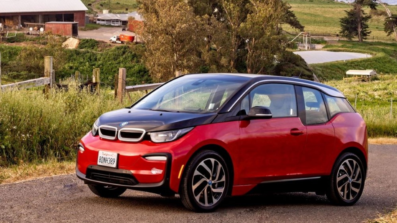 Ilustrasi BMW i3 2019. (Carscoops)