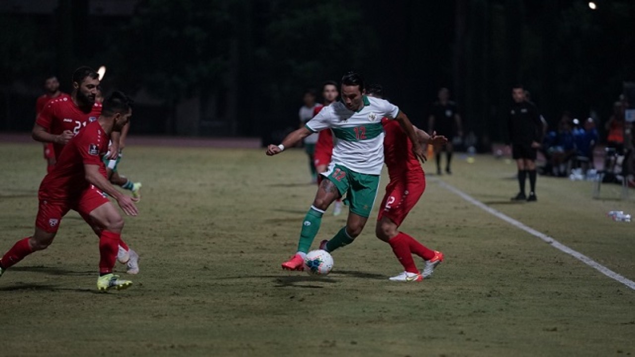 Ezra Walian Timnas Indonesia