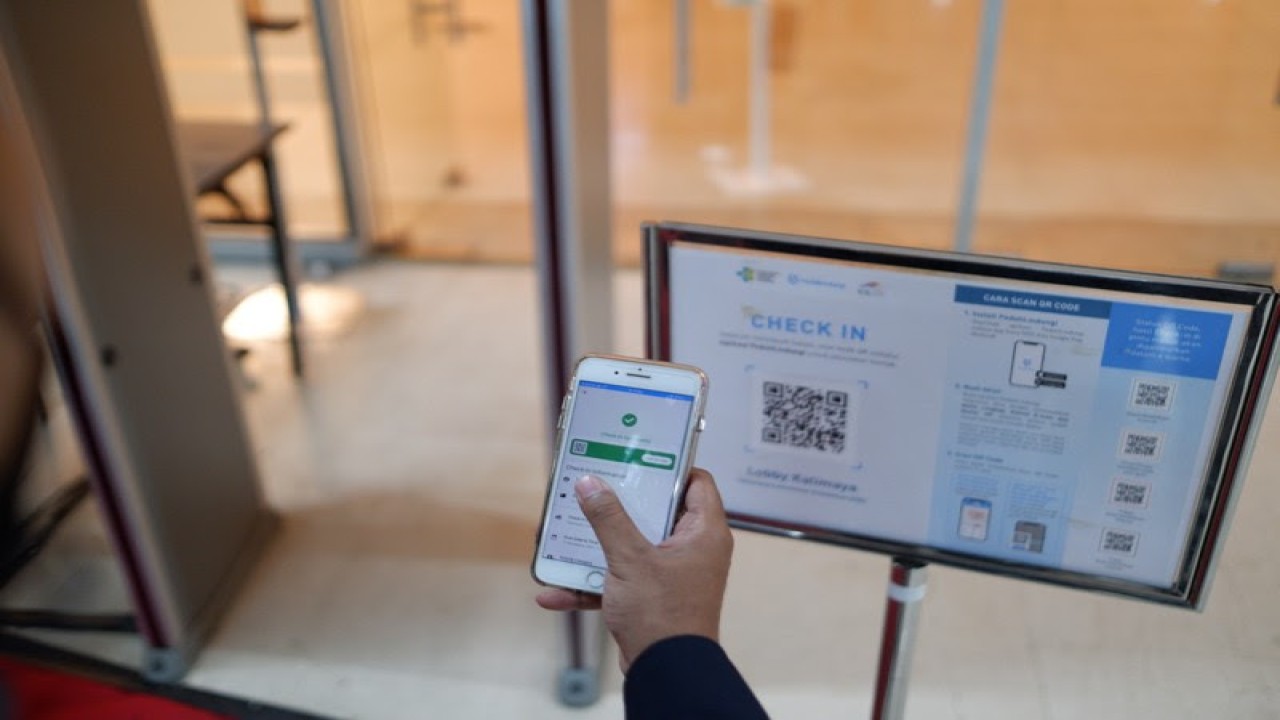 Pengunjung GIIAS 2021 harus sudah terdaftar di aplikasi PeduliLindungi. (Istimewa)