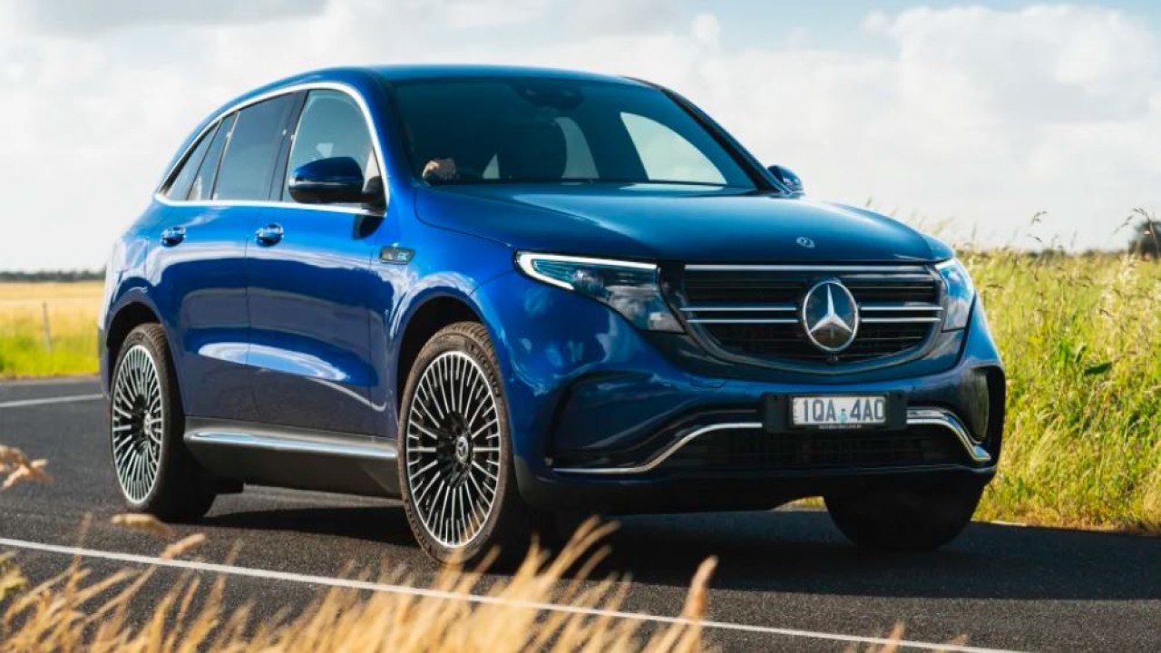 Mercedes-Benz EQC 400 4Matic. (Drive)
