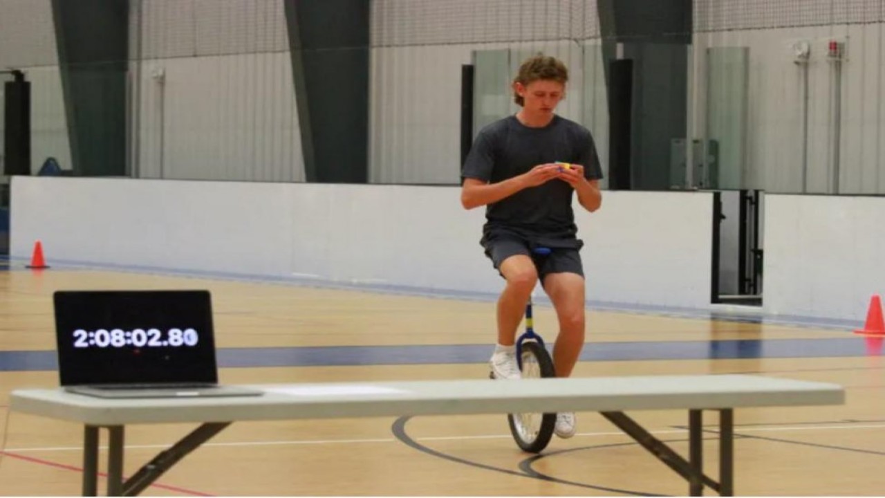 Jesse Bradford berhasil pecahkan rekor dunia. (Guinness World Records)