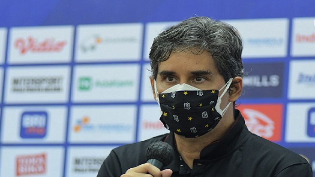 Pelatih Bali United, Stefano Cugurra