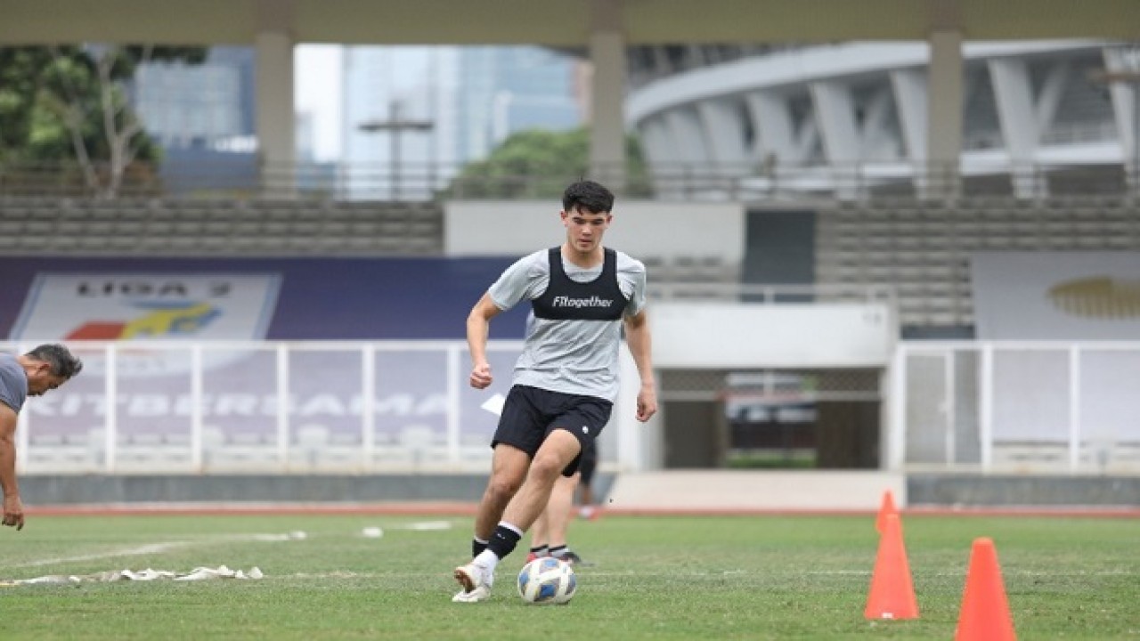 Pemain belakang Timnas Indonesia, Elkan Baggott