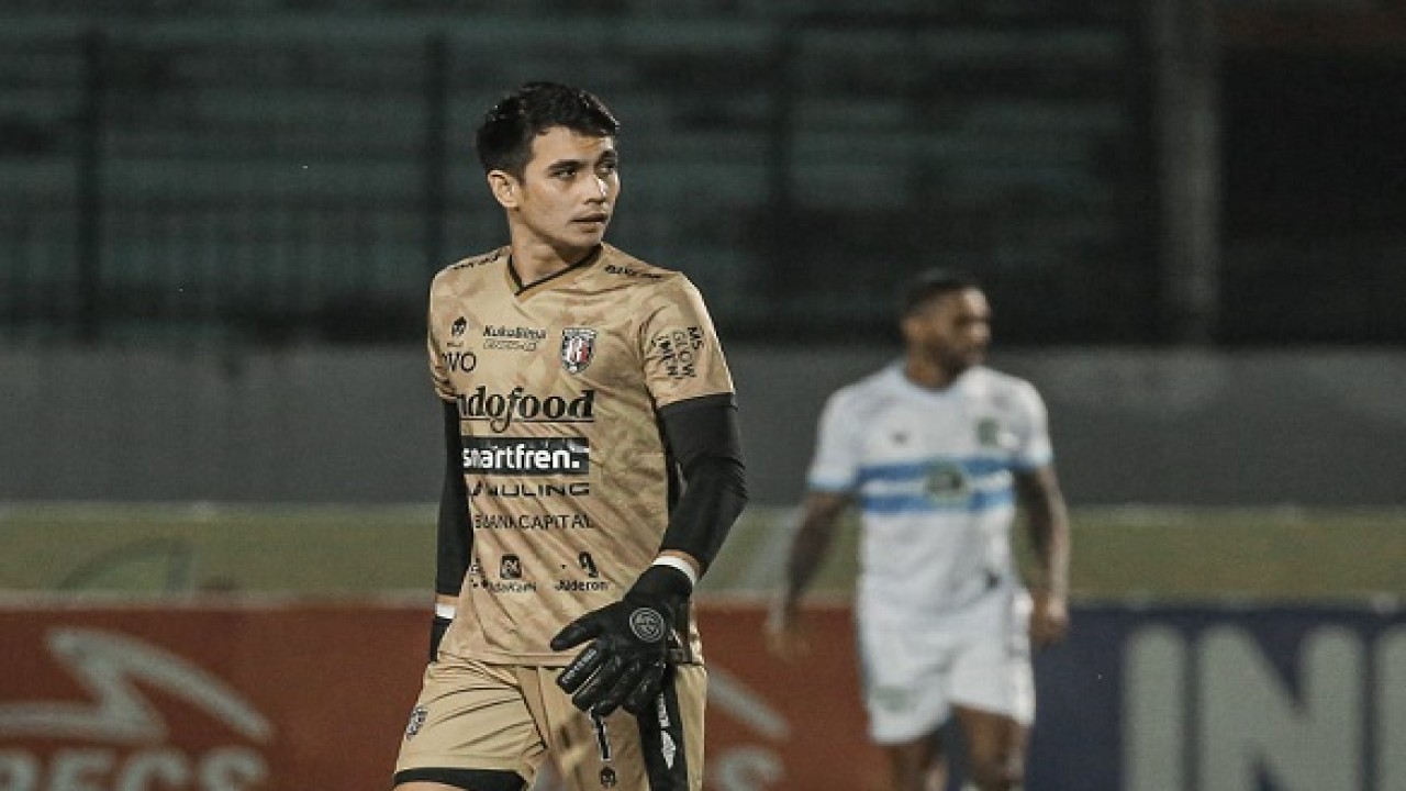 Penjaga gawang Bali United, Nadeo Arga Winata