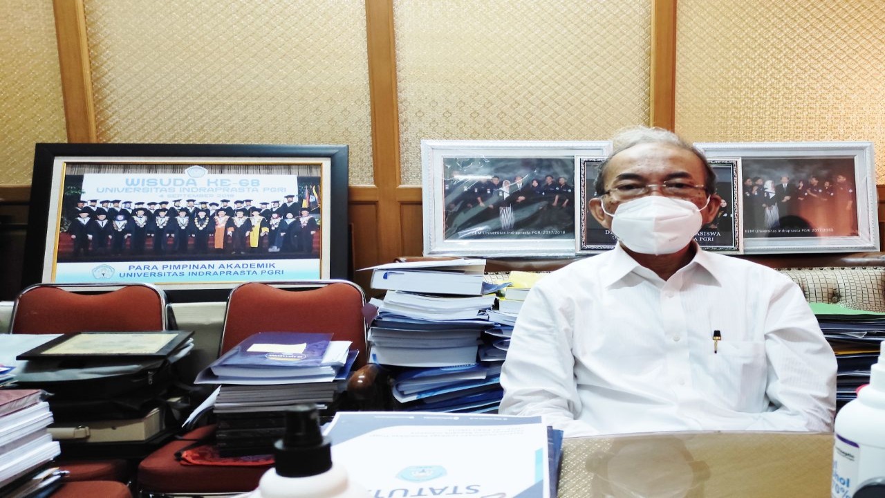 Rektor Unindra Sumaryoto.