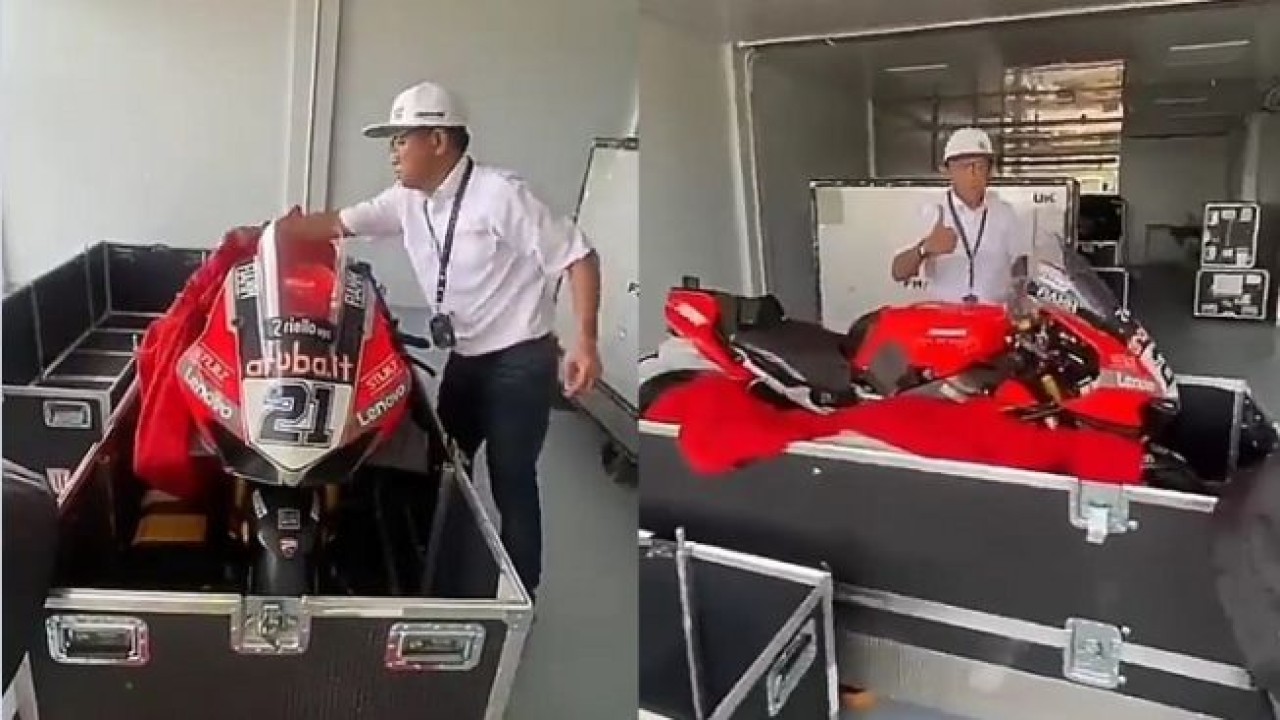 Unboxing Ducati