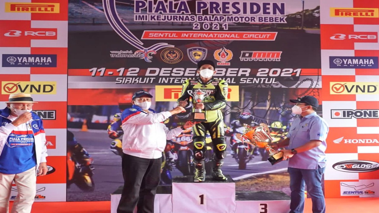 Bamsoet di Kejurnas Balap Motor Bebek Piala Presiden.