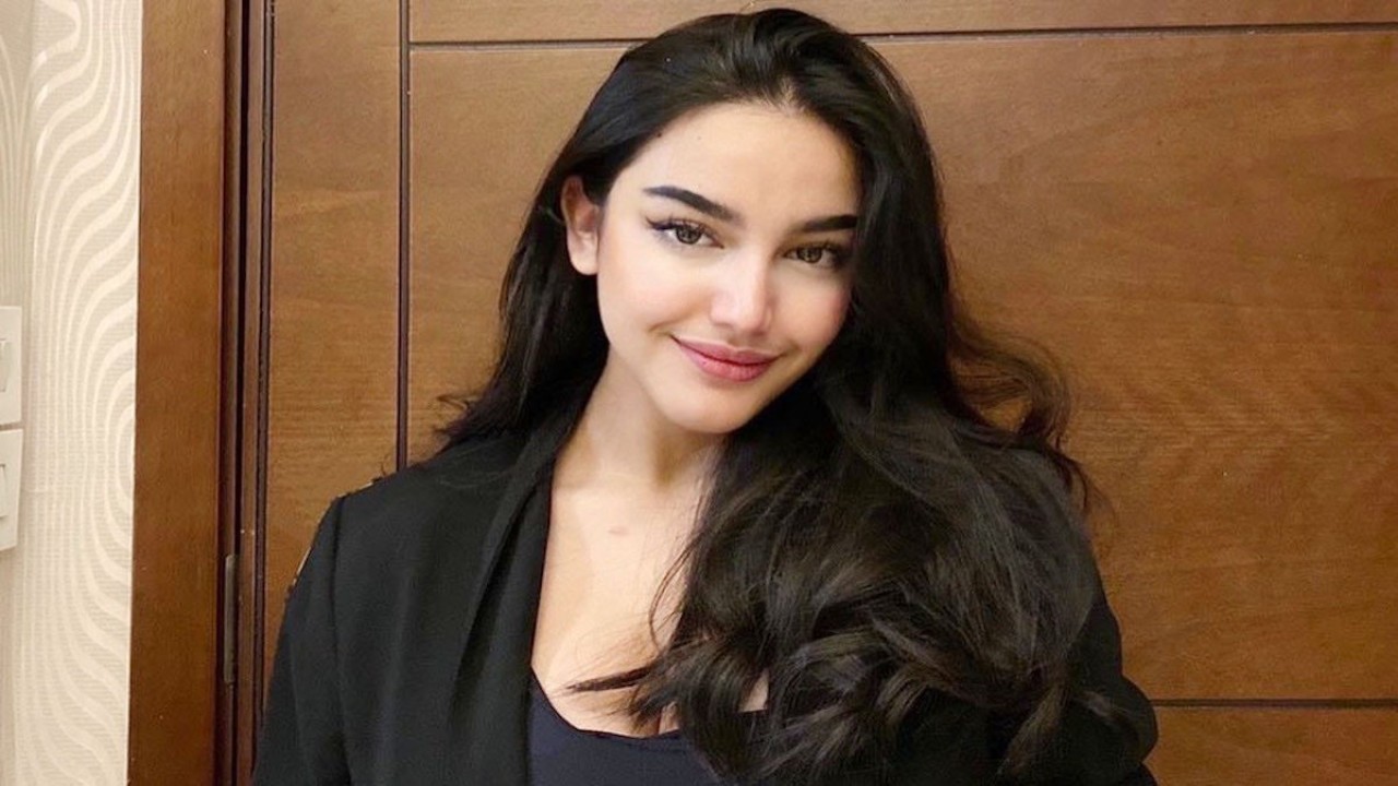 Cassandra Angelie/ist