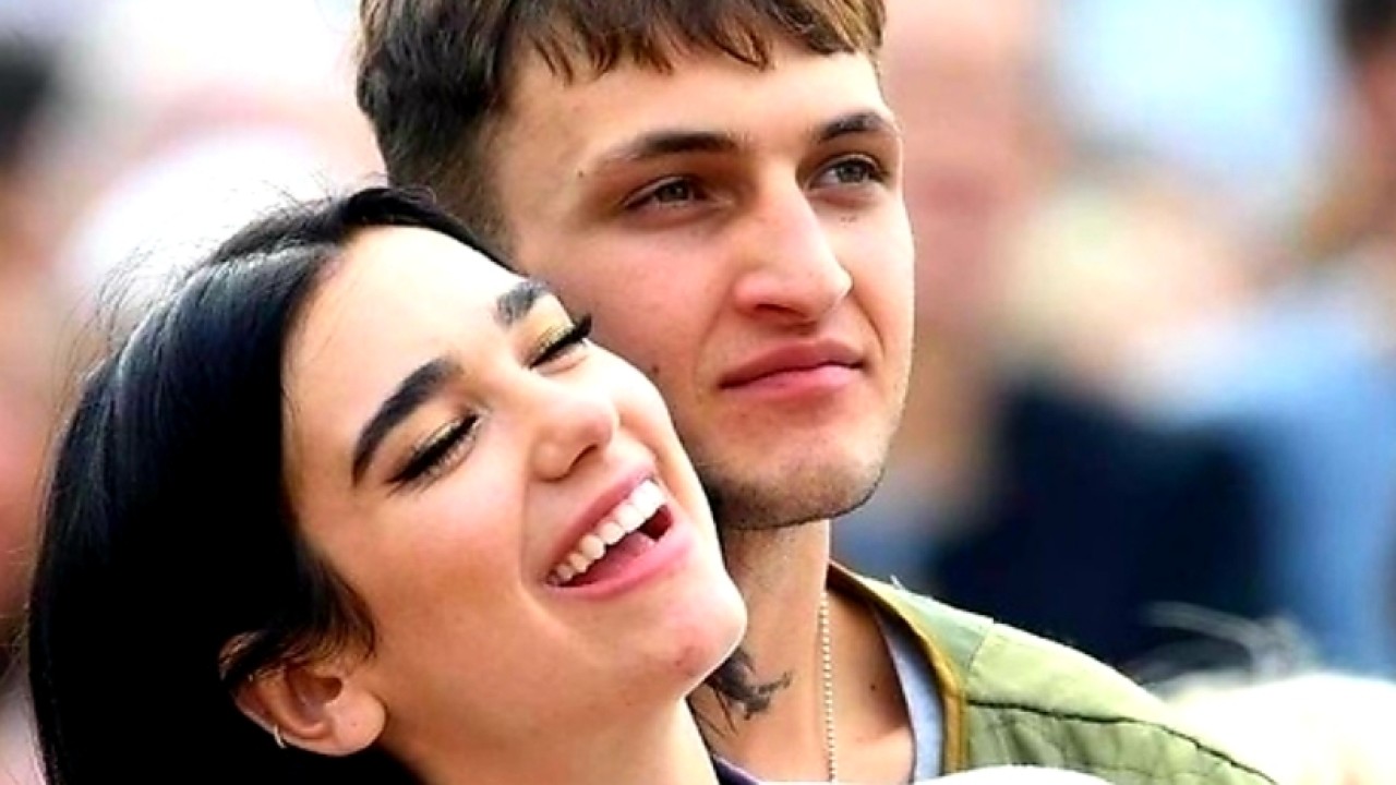 Dua Lipa dan Anwar Hadid. (net)