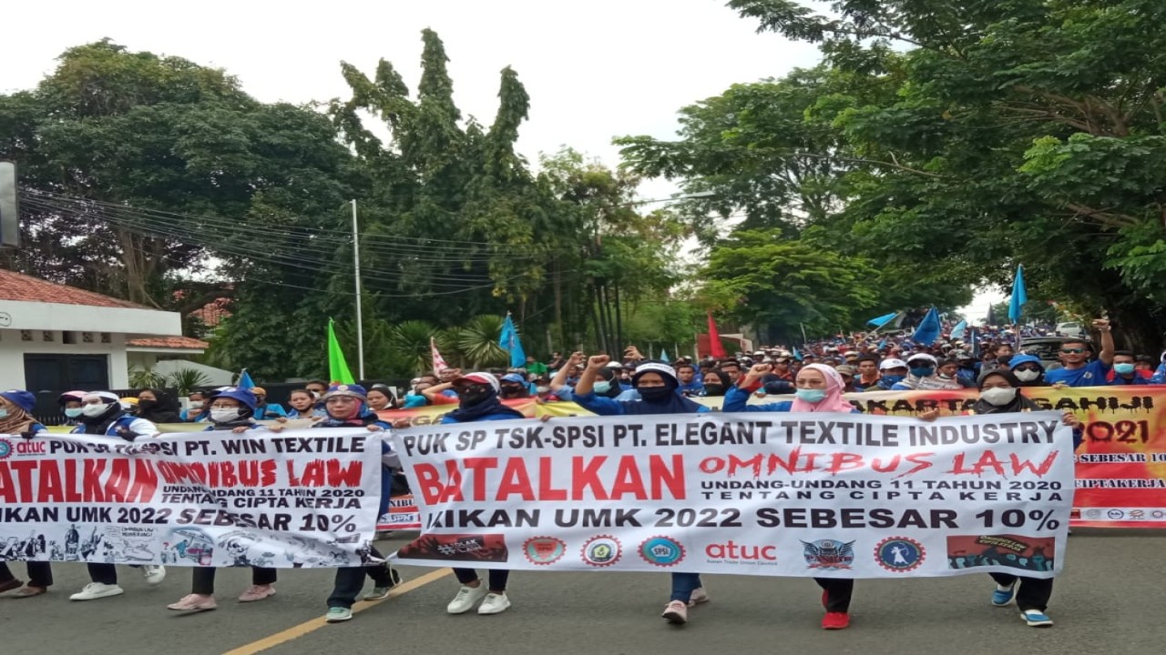 Ilustrasi aksi unjuk rasa buruh menuntut UMK 2022/ist