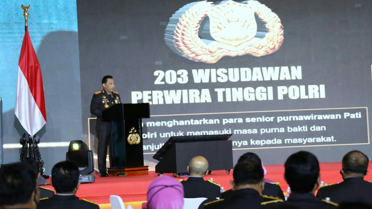 Kapolri Jenderal Listyo Sigit Prabowo di acara wisuda pati Polri.