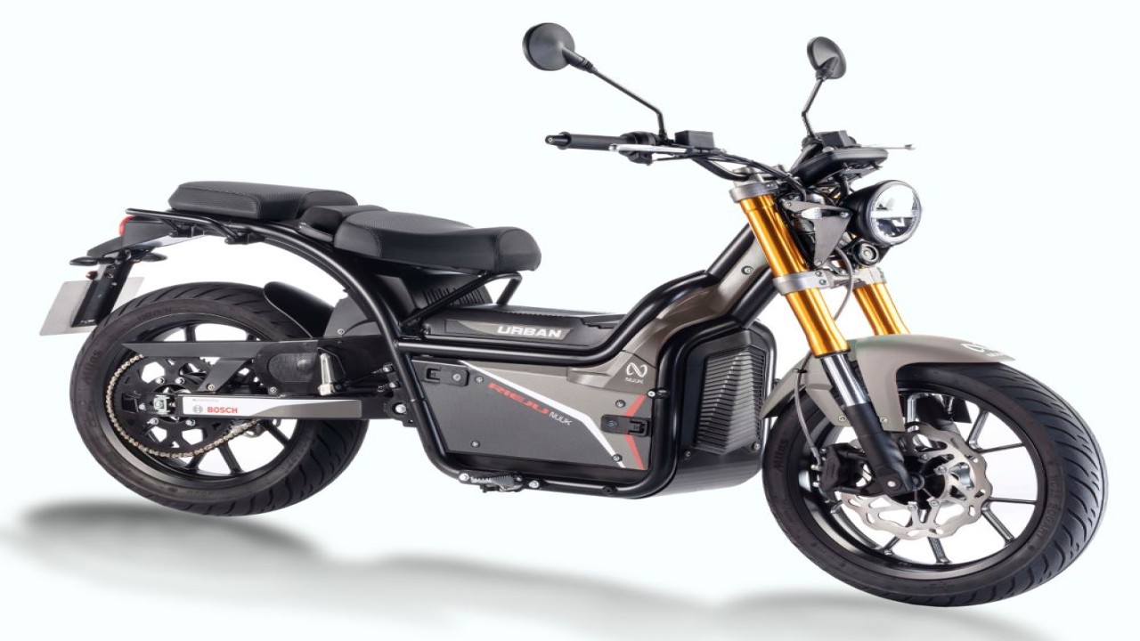 Produsen sepeda motor listrik Spanyol Rieju secara resmi memproduksi sepeda pertama yang menerima sertifikasi keamanan cyber. (Istimewa) 