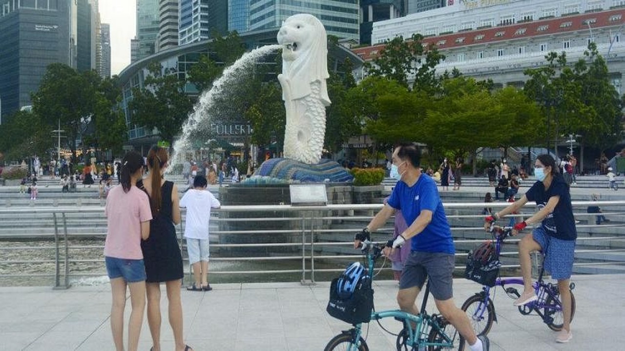 Sebanyak 448 kasus varian baru Covid-19 Omicron yang dikonfirmasi telah terdeteksi di Singapura. (The New Indian Express)