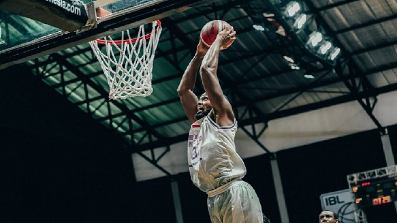 Bali United Basketball vs Tangerang Hawks