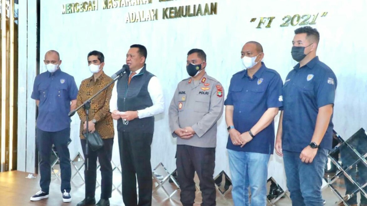Bamsoet bersama Kapolda Metro Jaya Irjen Fadil Imran.