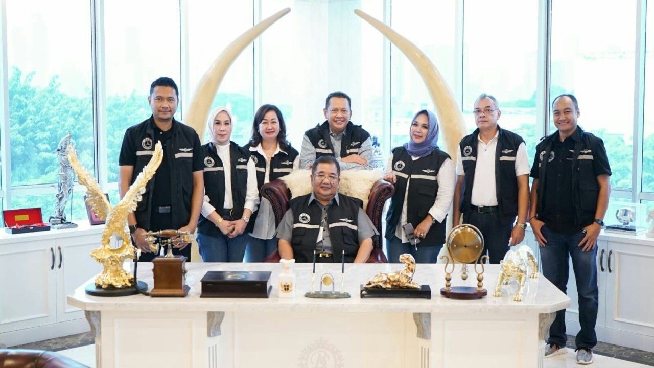 Bamsoet dan pengurus GMC.