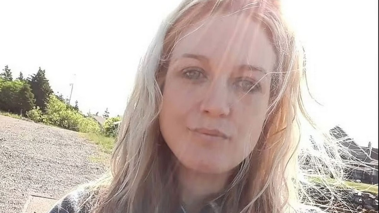 Bintang TikTok Candice Murley Marystown meninggal dunia. (care.bear88/Instagram via Daily Star)