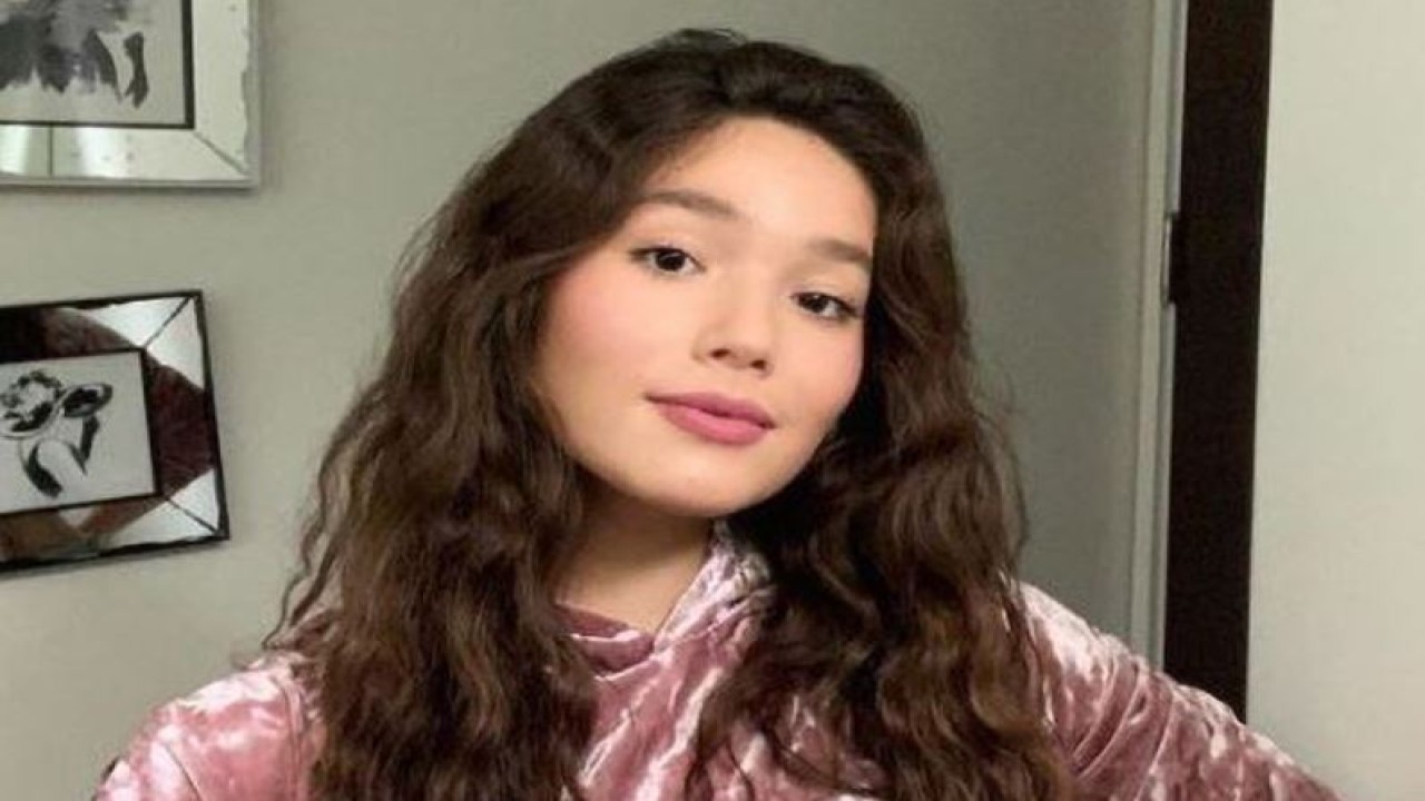 Frida Sofia Guzman diketahui merupakan cucu gembong narkoba ElChapo. (Daily Star)