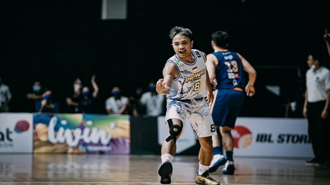 Pelatih Prawira Tak Pusingkan Hasil Laga Terakhir di IBL 2022